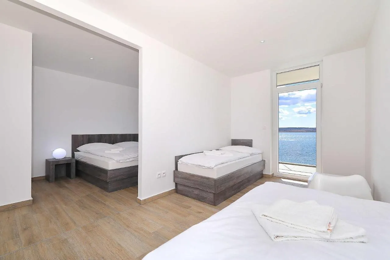 Apartment Meeresbrise, No 5 Starigrad Paklenica Croatia